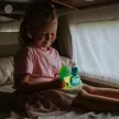B33,Akkumulátoros, USB-C kábellel, 1,5W, 3000K+RGB, Akkumulátor kapacitása: 18650. 3,7 V, 2000 mAh/7,4 Wh, Bemeneti feszültség: 5 V egyenáram, Anyag: ABS + SZILIKON, Méretek (mm): 129 × 88 × 128